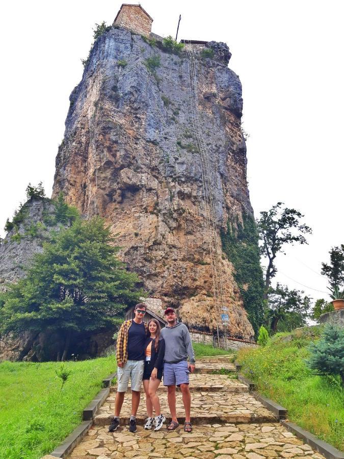 Vaso'S Guesthouse Katskhi ภายนอก รูปภาพ