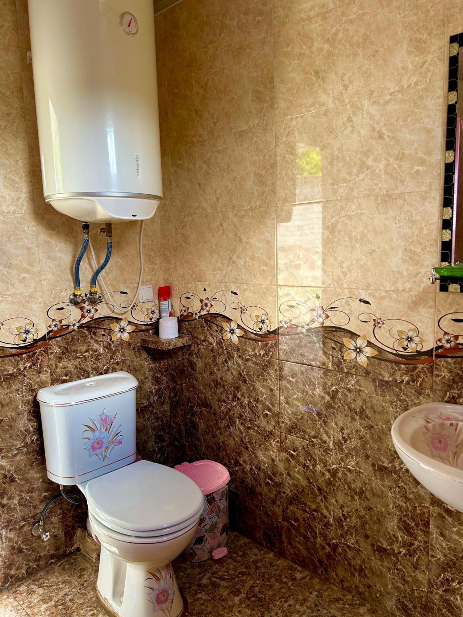 Vaso'S Guesthouse Katskhi ภายนอก รูปภาพ